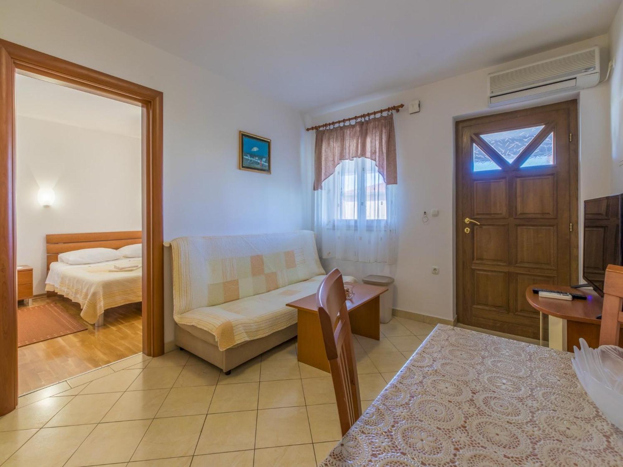קריקווניצה Apartments Dino מראה חיצוני תמונה
