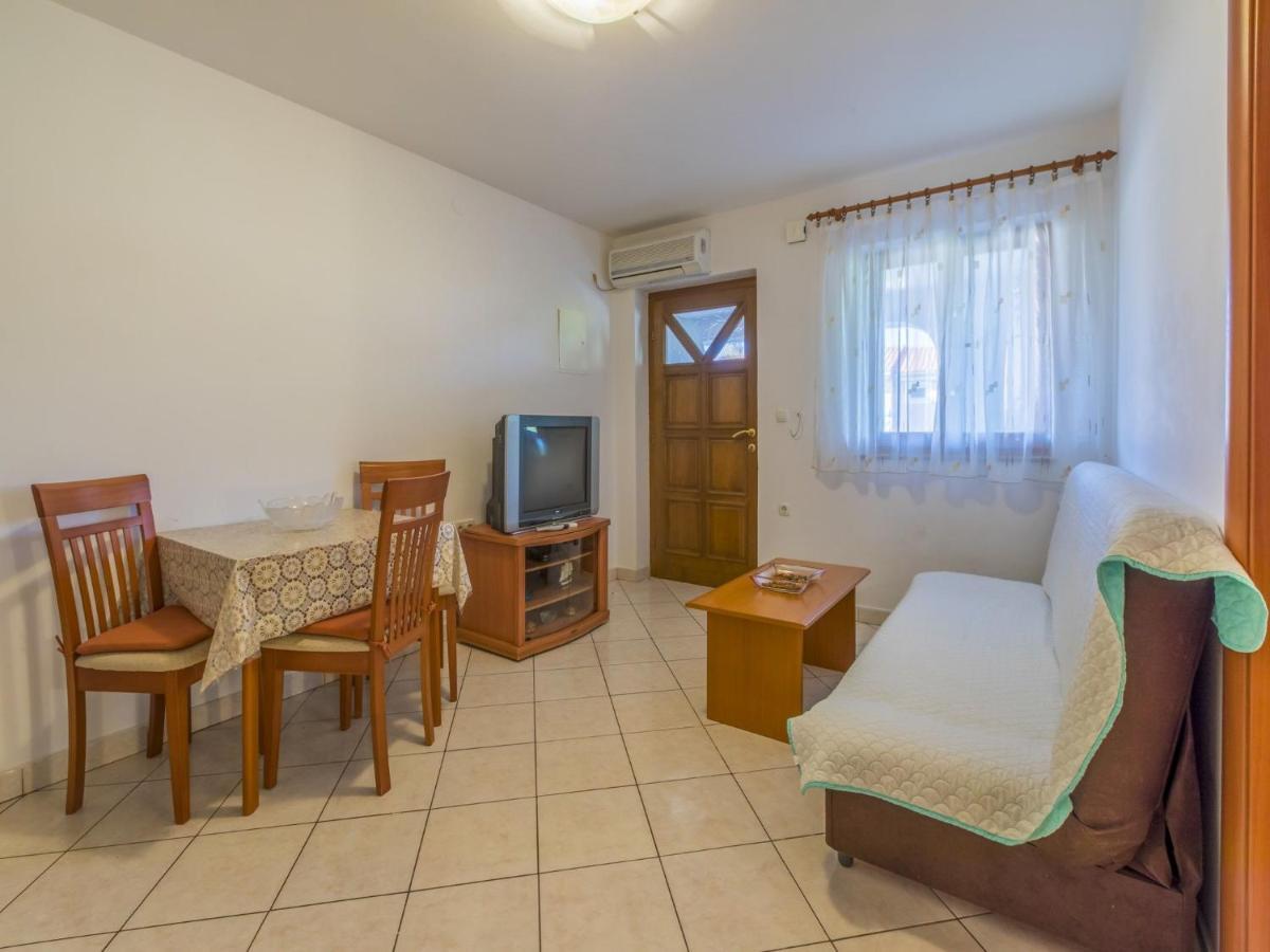 קריקווניצה Apartments Dino מראה חיצוני תמונה
