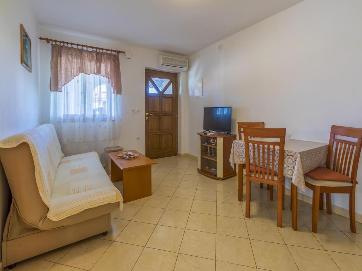 קריקווניצה Apartments Dino מראה חיצוני תמונה